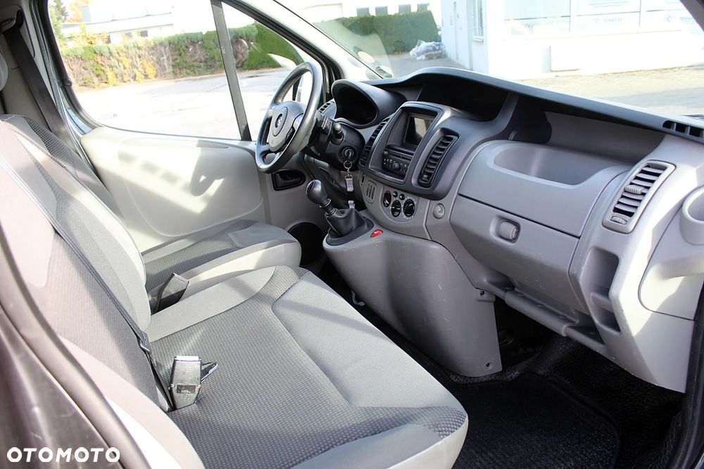 Opel Vivaro - 6