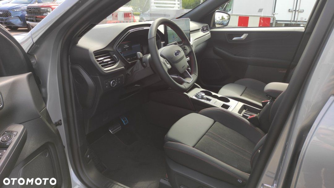 Ford Kuga - 13