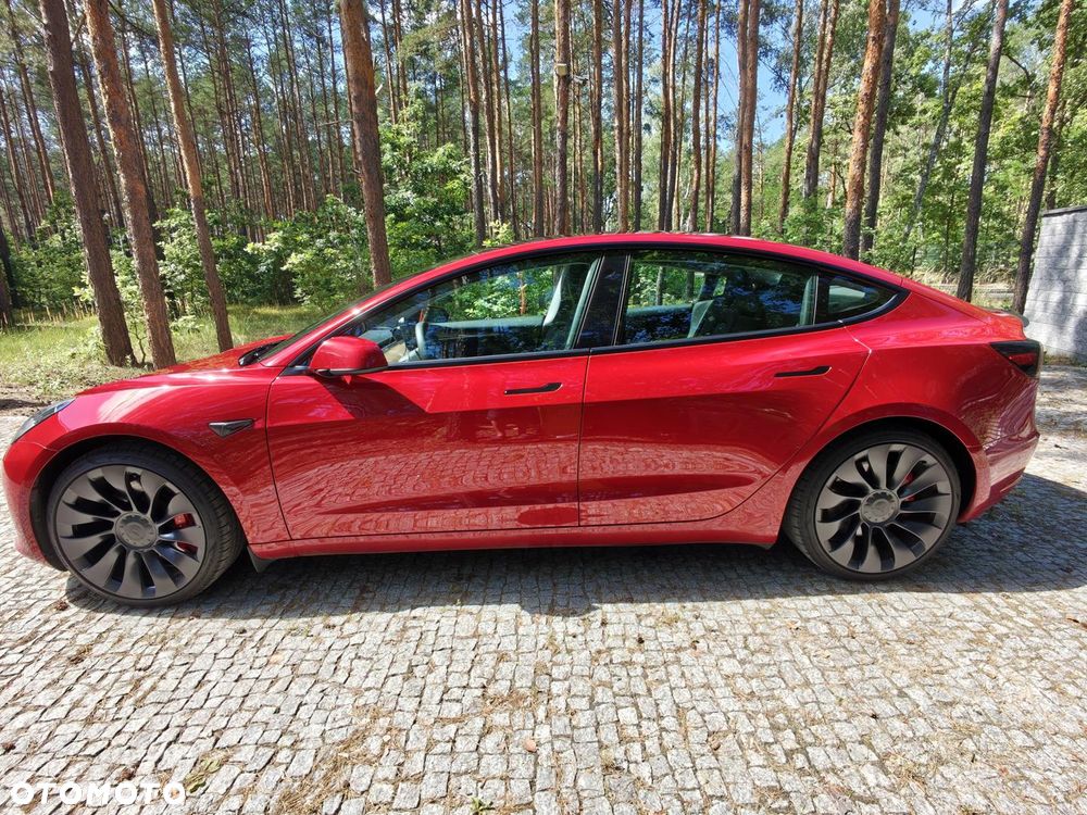 Tesla Model 3 - 1