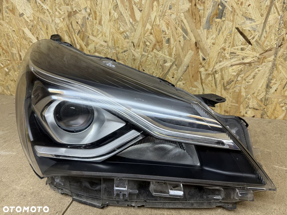 LAMPA PRZÓD PRAWA SOCZEWKA LED H7 LED TOYOTA YARIS III LIFT - 19