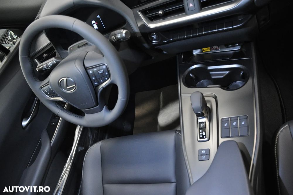 Lexus UX 300h Executive Line - 21