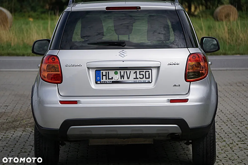 Suzuki SX4 1.6 Premium 4WD - 10