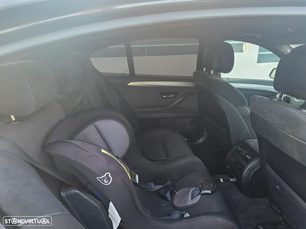 BMW 520 d Pack M Auto - 13