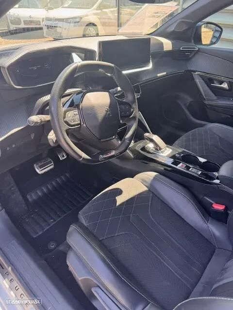 Peugeot e-208 - 10