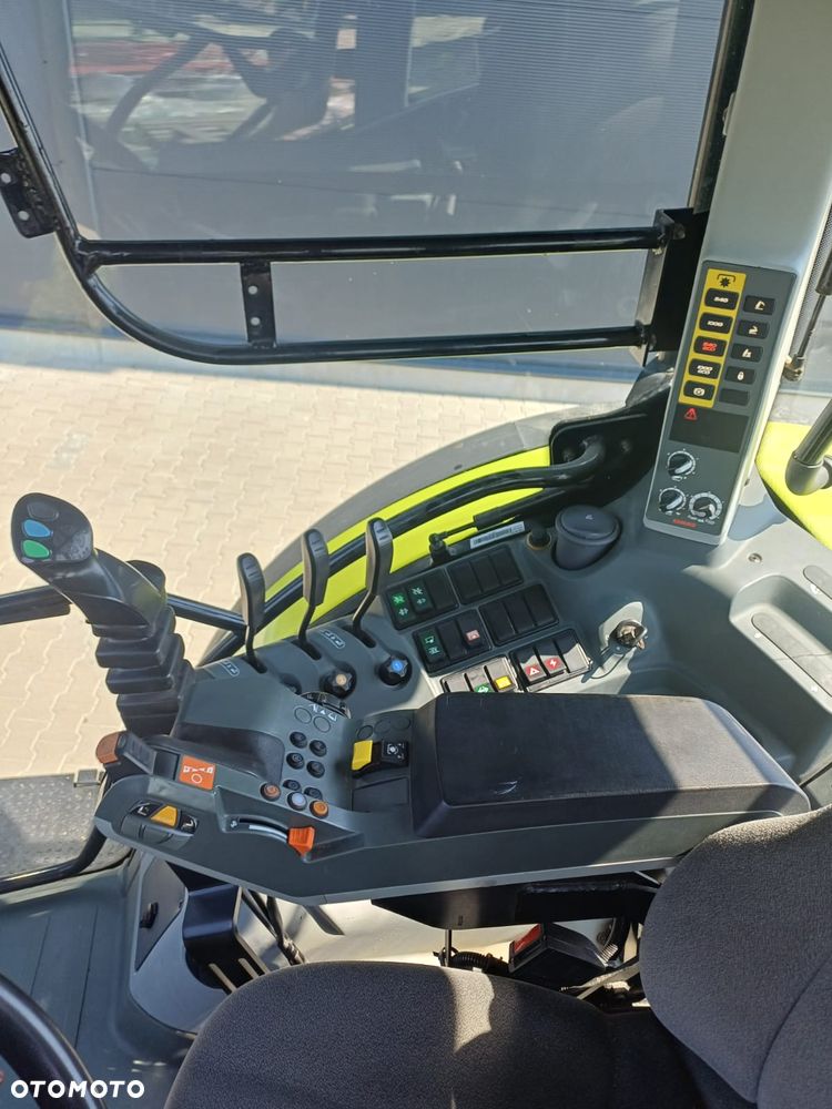 Claas Arion 620 - 7