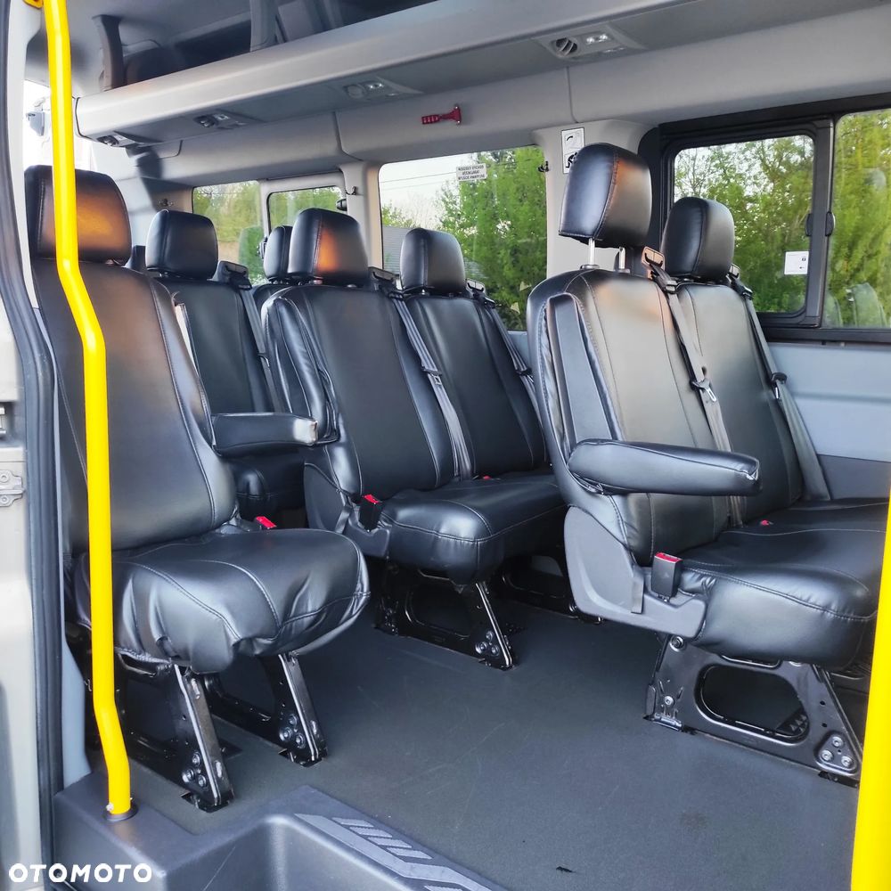 Ford Transit Autobus 18 osób 2.2 TDCI 155 KM 2017 r - 27