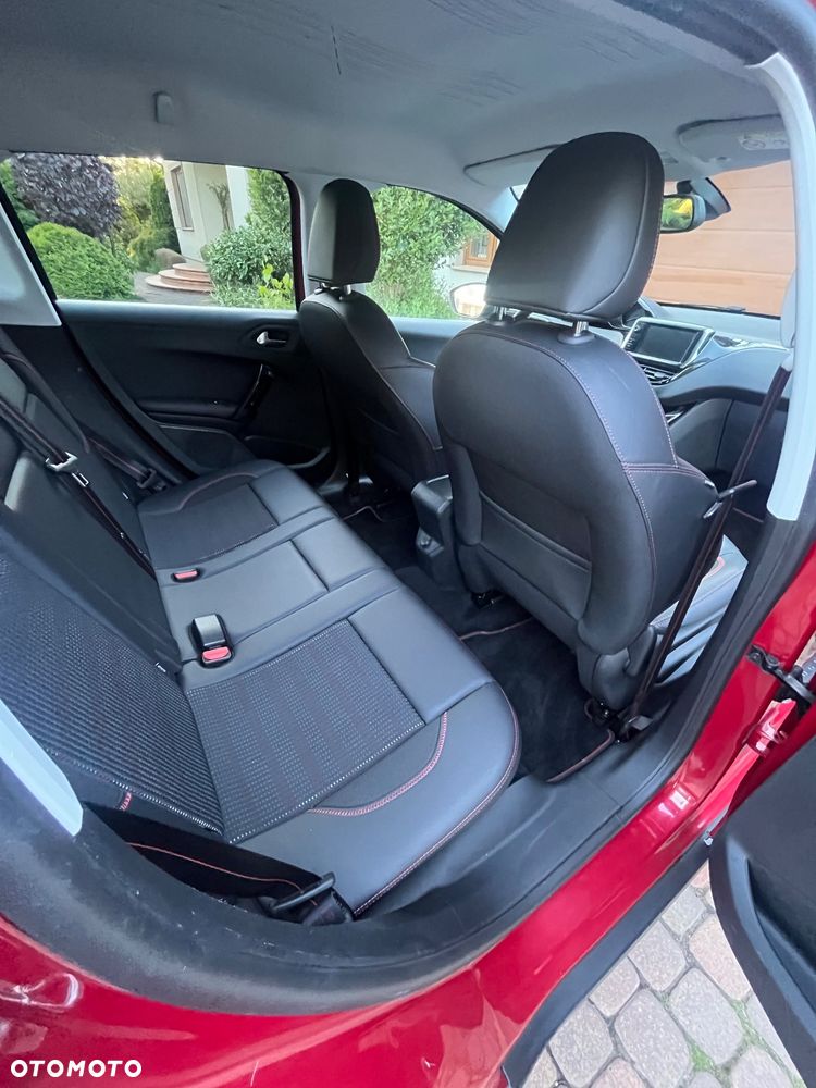 Peugeot 2008 PureTech 110 Stop&Start GT-Line Edition - 36