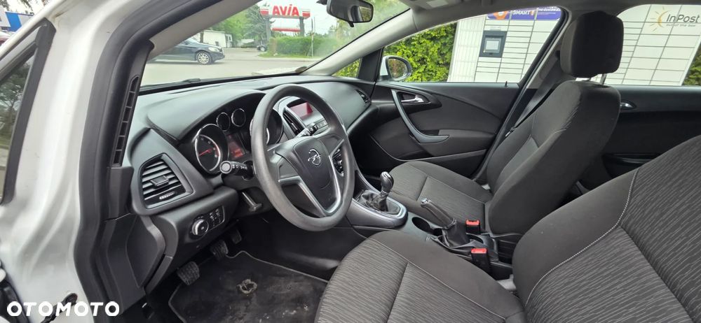 Opel Astra 1.6 Color Edition - 28