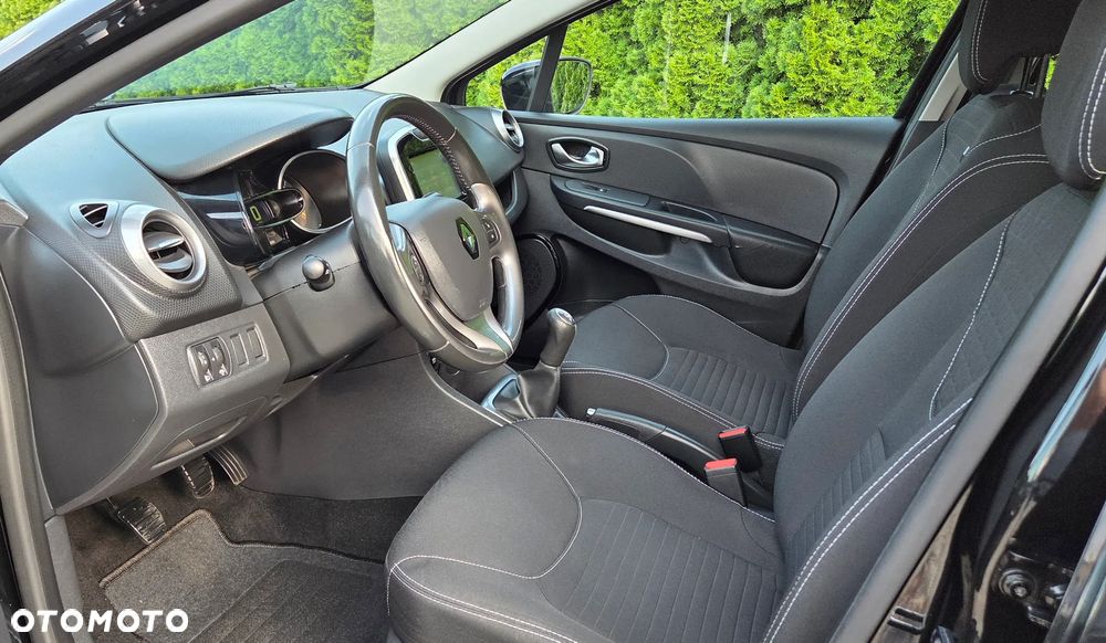 Renault Clio - 15