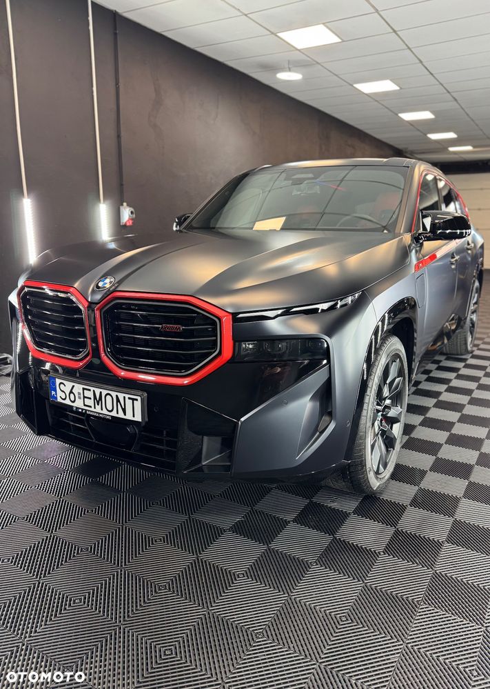 BMW XM - 1