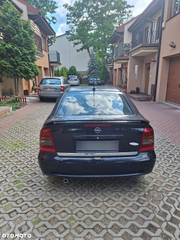 Opel Astra 1.8 Njoy - 3