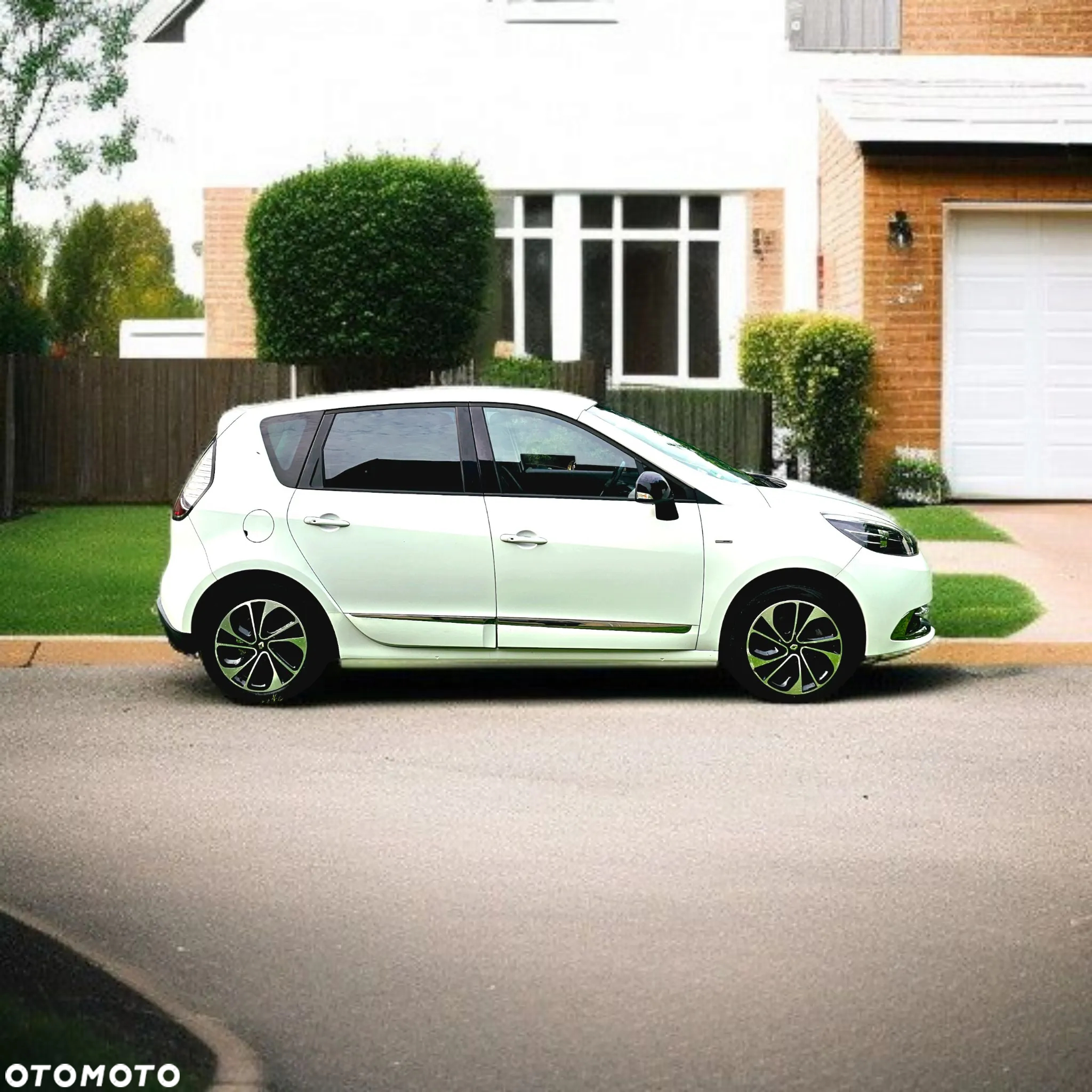 Renault Scenic ENERGY TCe 130 S&S Xmod Bose Edition - 20