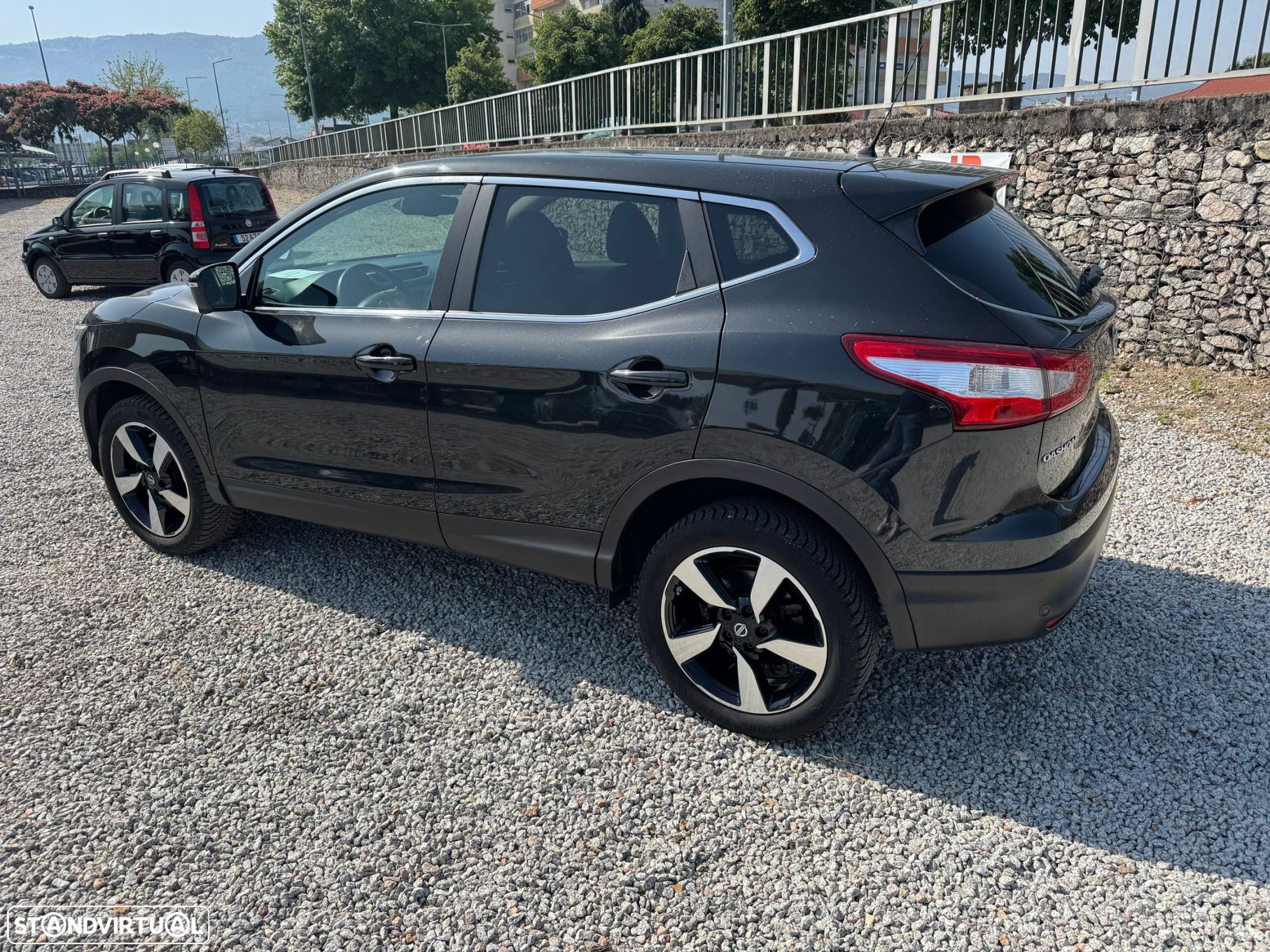 Nissan Qashqai 1.2 DIG-T N-Connecta 18 - 4