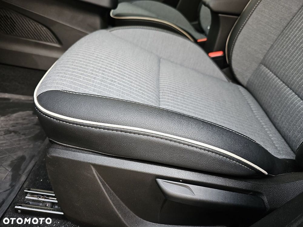Renault Clio - 31