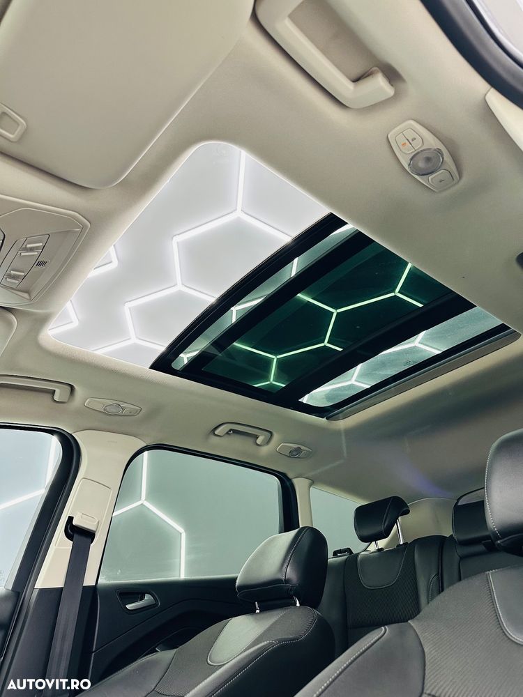 Ford Kuga 2.0 TDCi 2WD Trend - 21