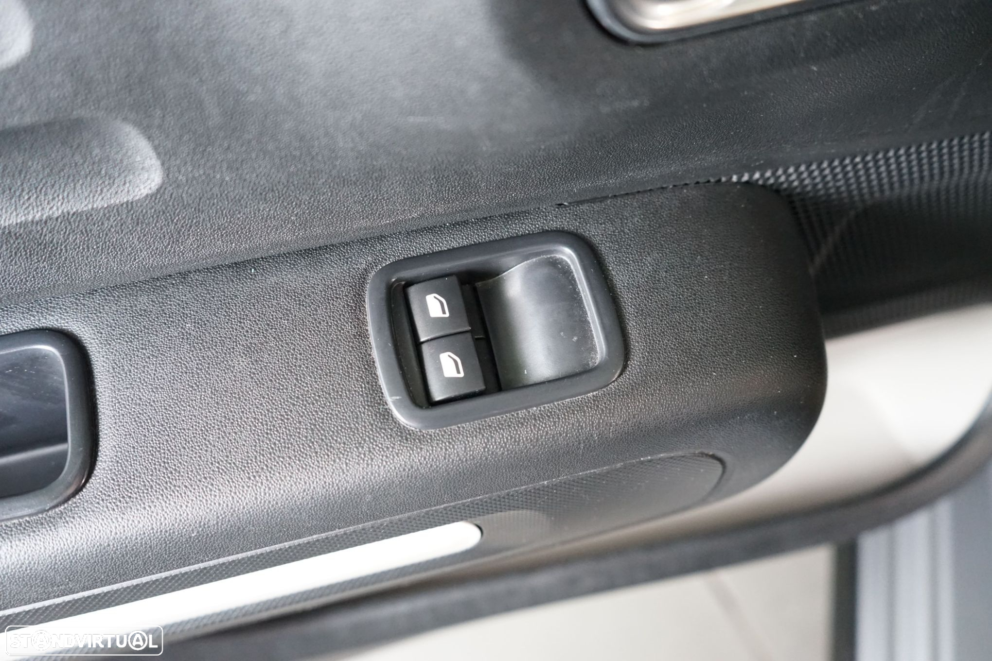 Citroën C3 1.2 PureTech Shine - 19