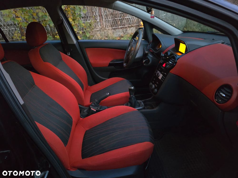 Opel Corsa 1.2 16V Cosmo - 39