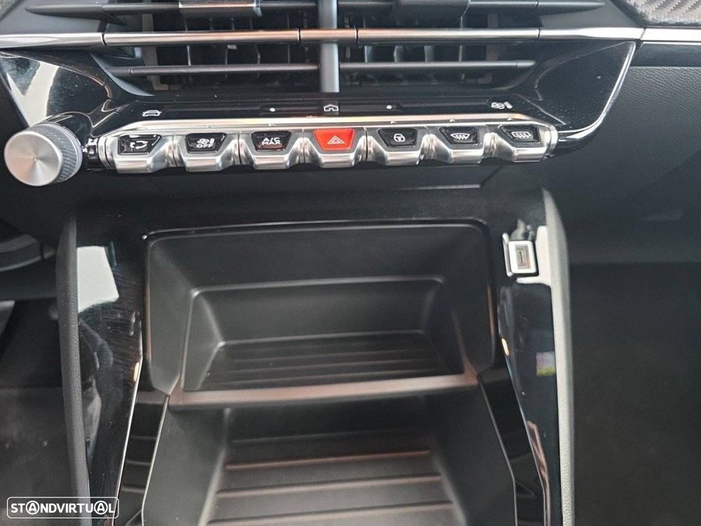 Peugeot 2008 1.2 PureTech Style - 10