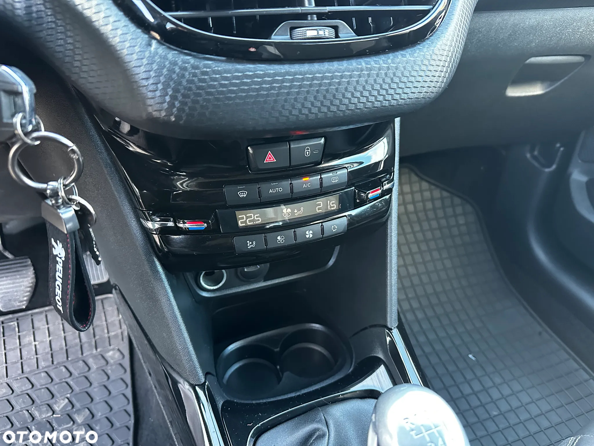 Peugeot 2008 - 16