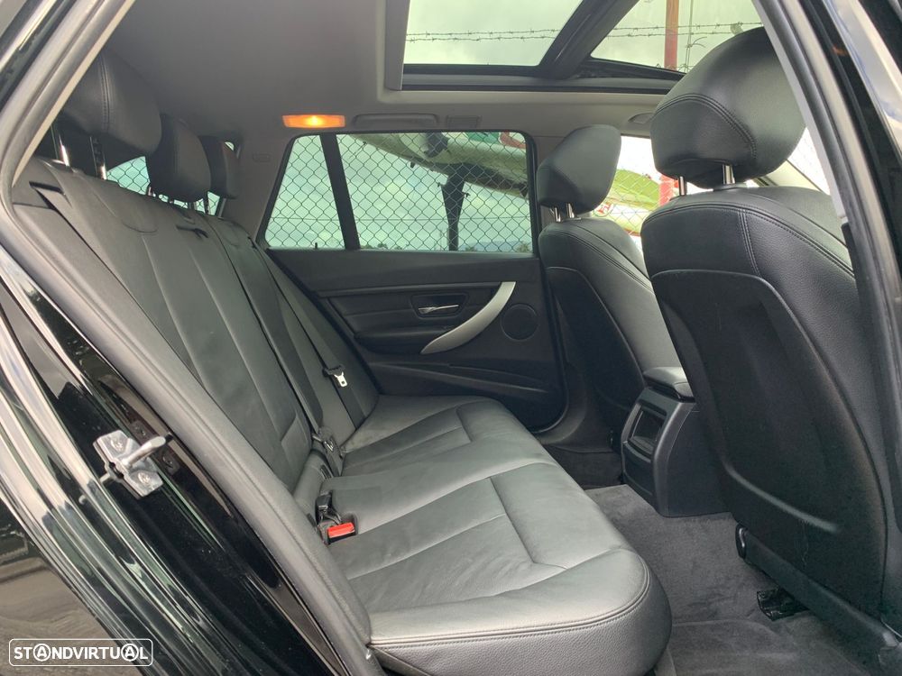 BMW 320 d Auto Pack M - 24