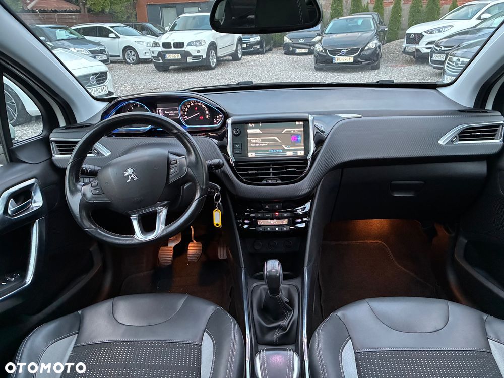 Peugeot 2008 1.6 e-HDi Allure S&S - 13
