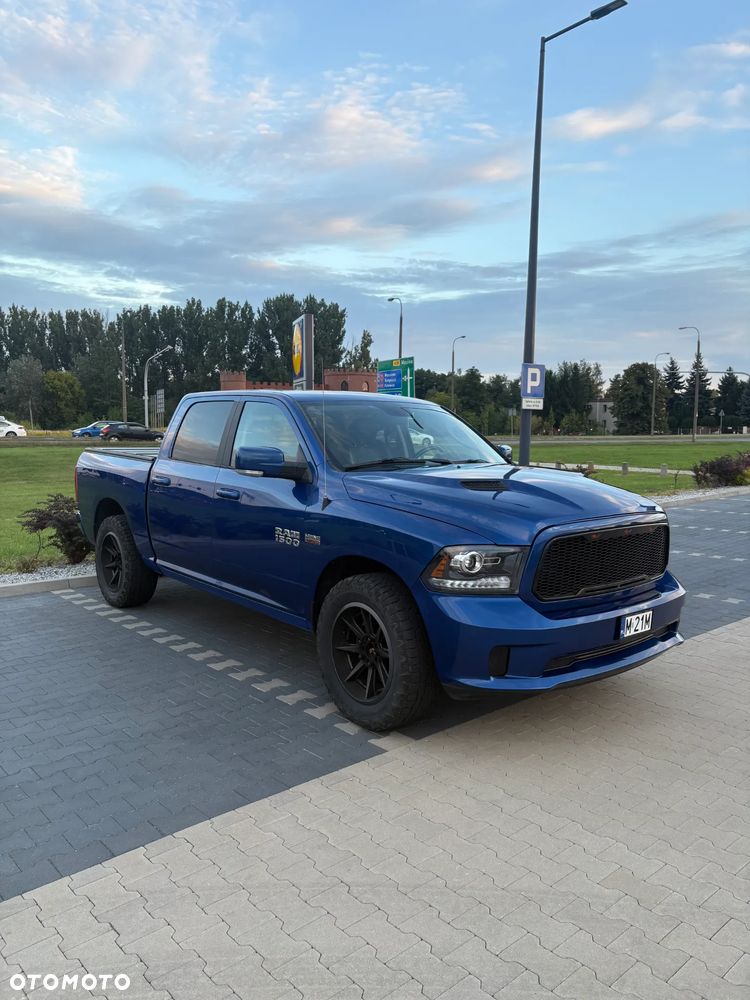 Dodge RAM - 1