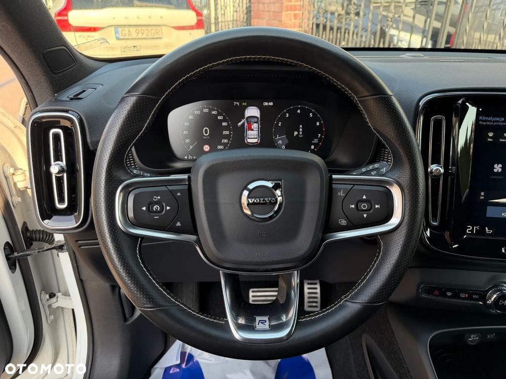 Volvo XC 40 T5 AWD R-Design - 25