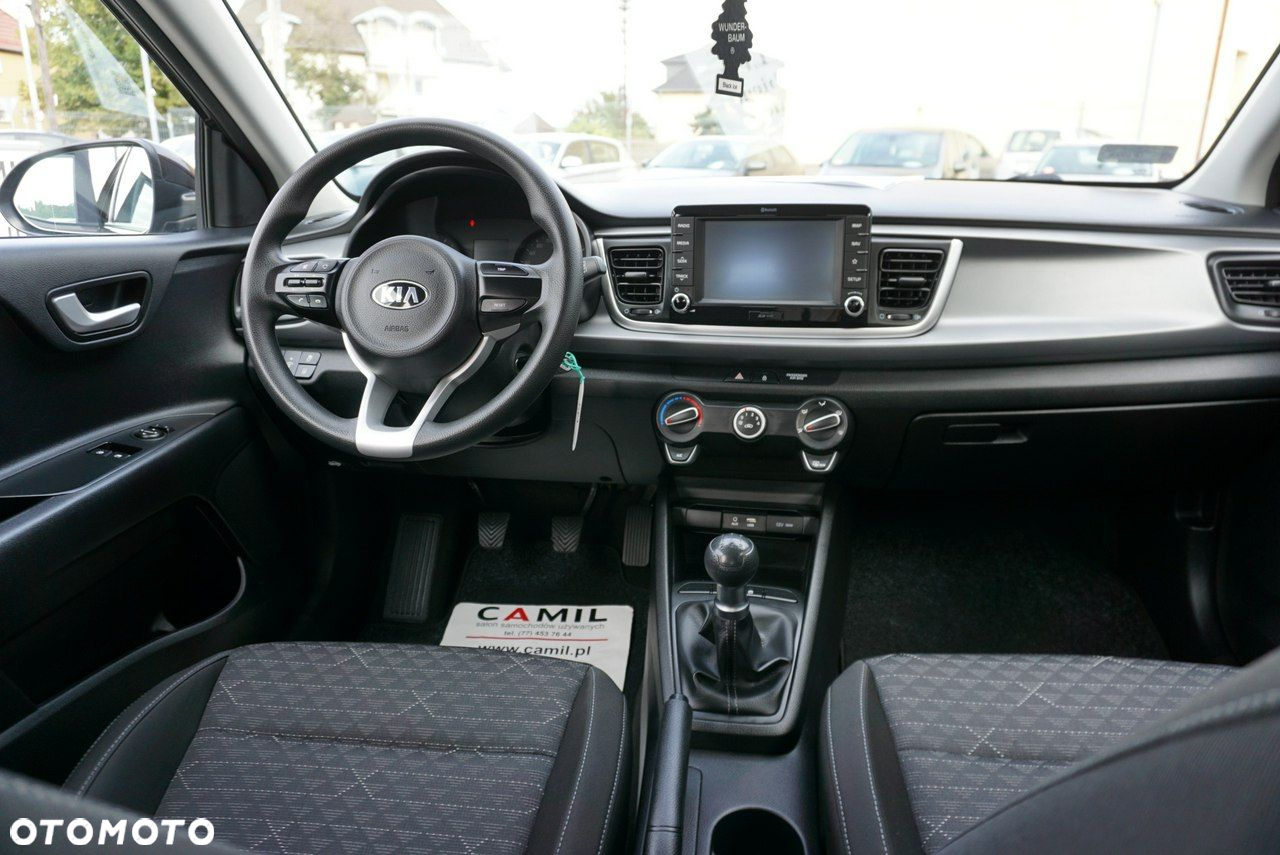 Kia Rio - 16