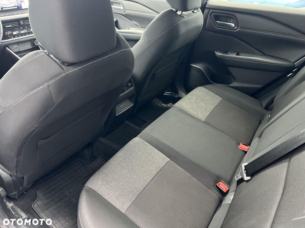 Nissan Qashqai - 25