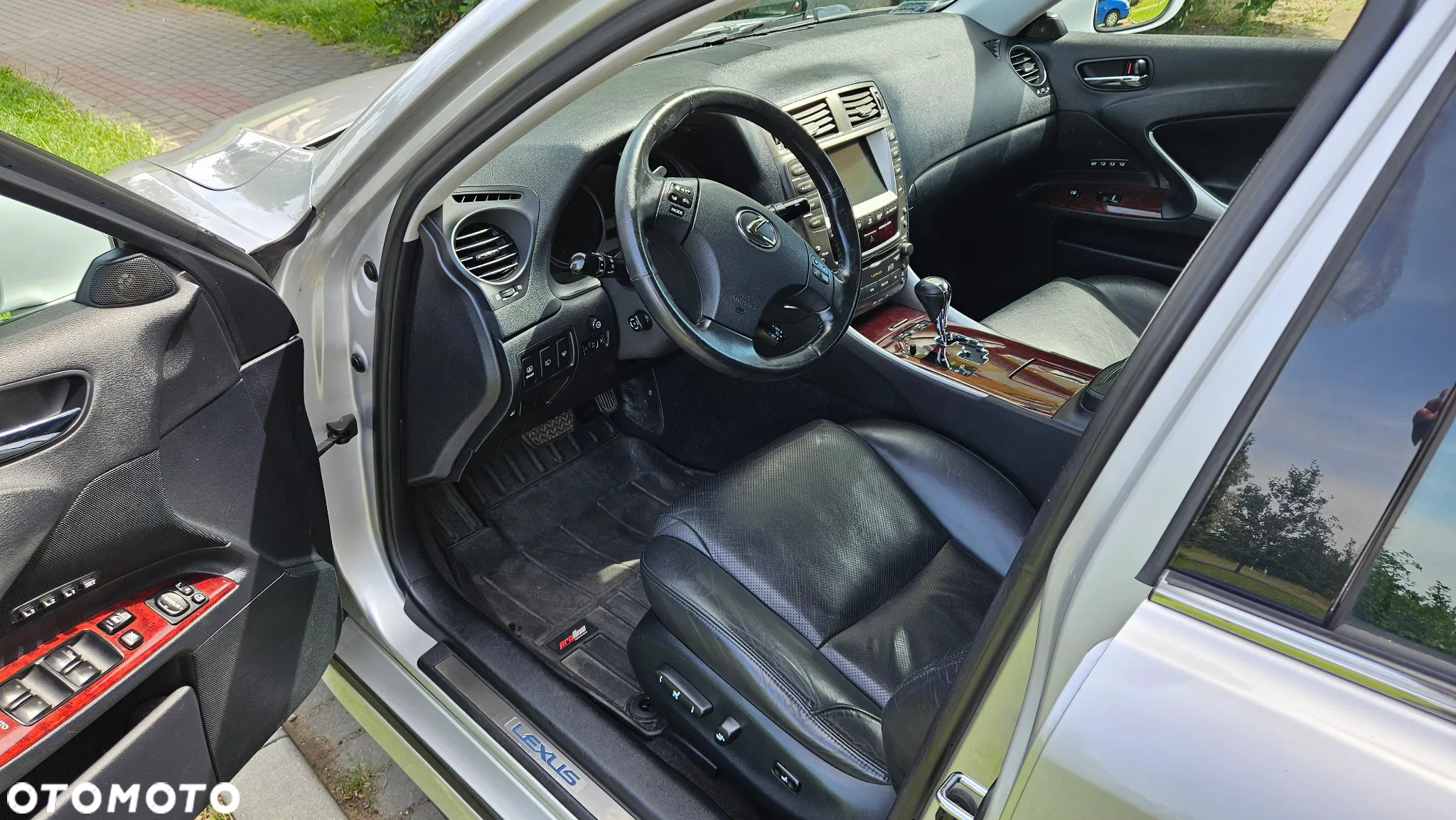 Lexus IS 250 Prestige - 14