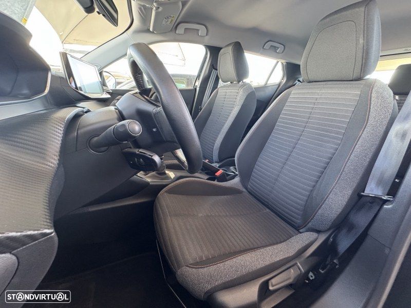 Peugeot 2008 1.2 PureTech Active Pack - 4