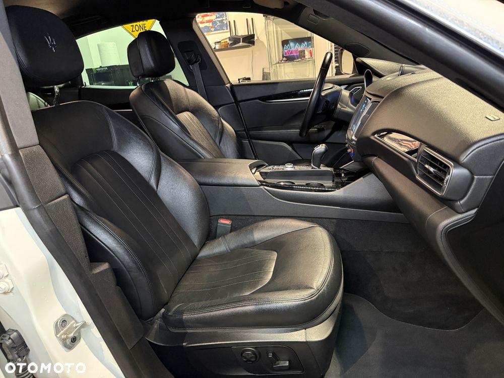 Maserati Levante - 22