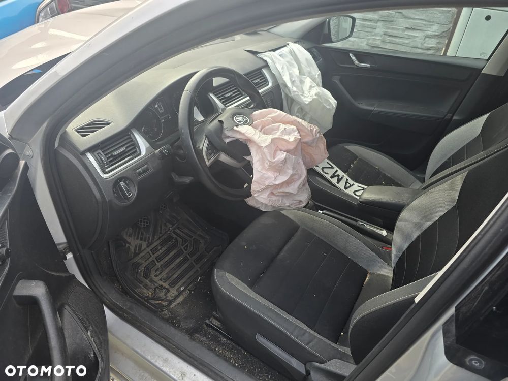 Skoda RAPID 1.2 TSI Style - 3