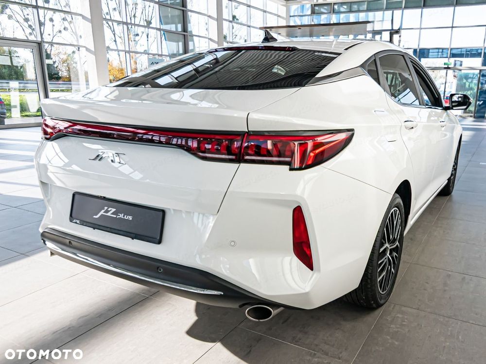 JAC J7 Plus CVT - 6