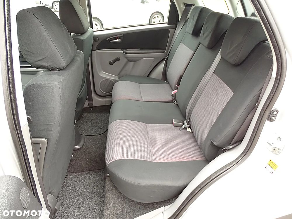 Suzuki SX4 - 6