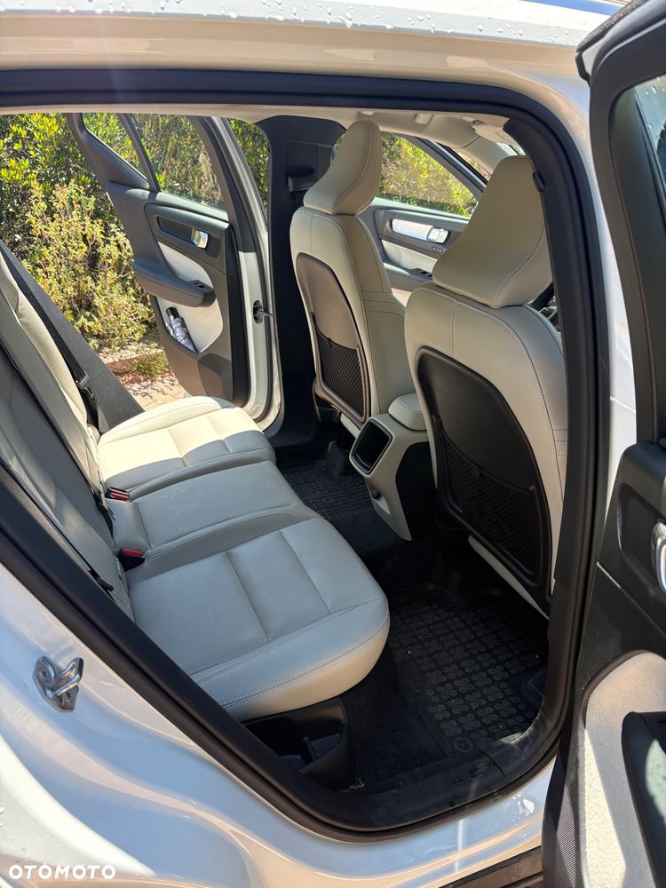 Volvo XC 40 - 9