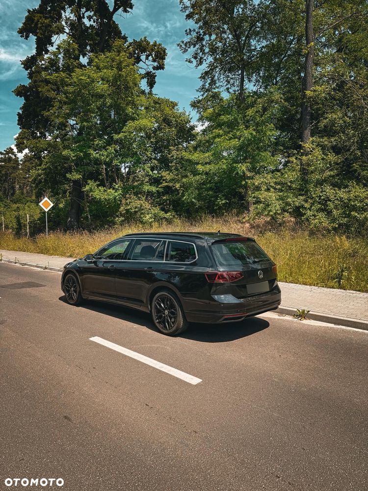 Volkswagen Passat 2.0 TDI EVO Business DSG - 2