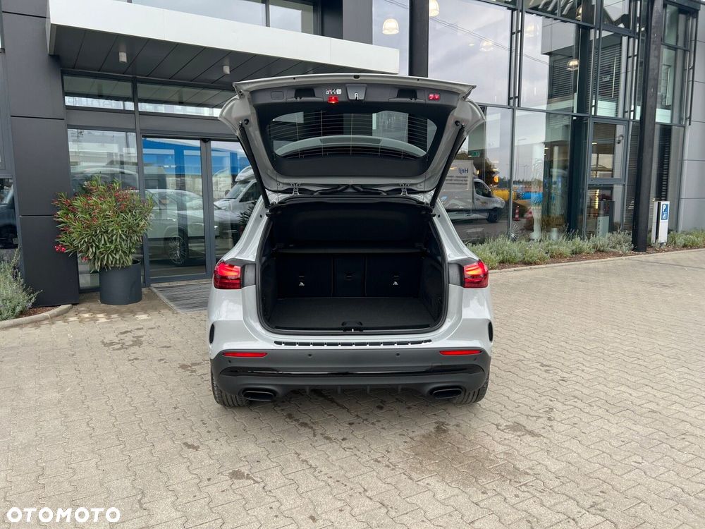 Mercedes-Benz GLA 200 4-Matic AMG Line - 20