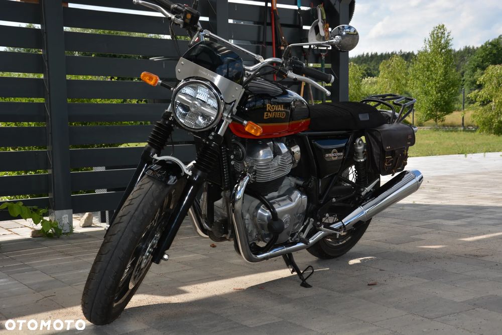 Royal Enfield Interceptor - 1