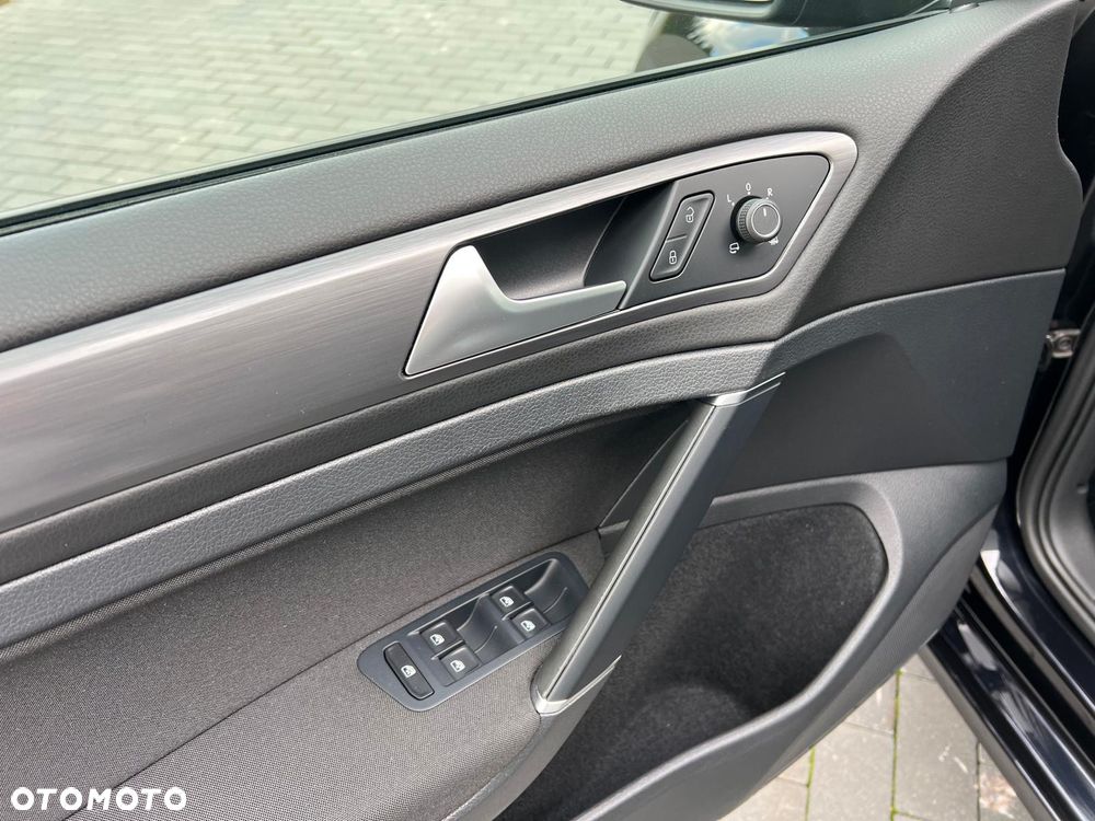 Volkswagen Golf 1.5 TSI BMT Evo Highline DSG - 34