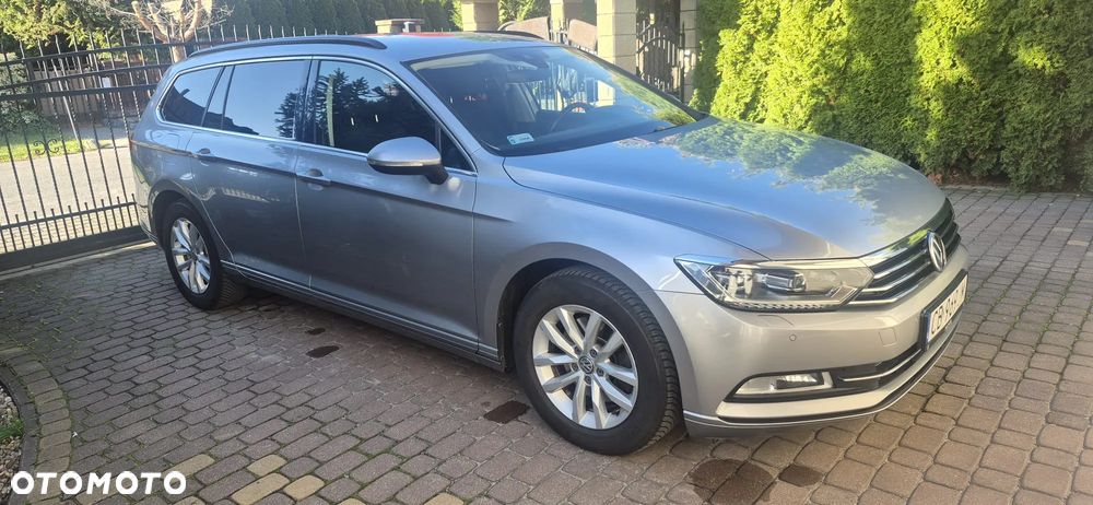 Volkswagen Passat 2018 photo 2