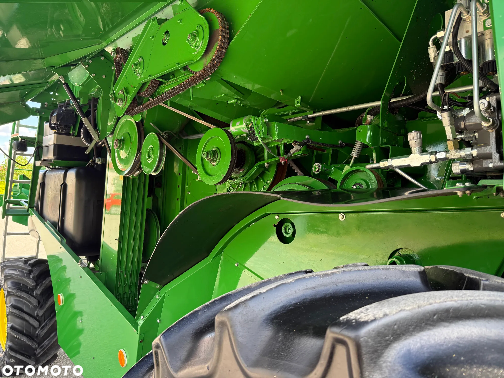 John Deere W 330 - 30