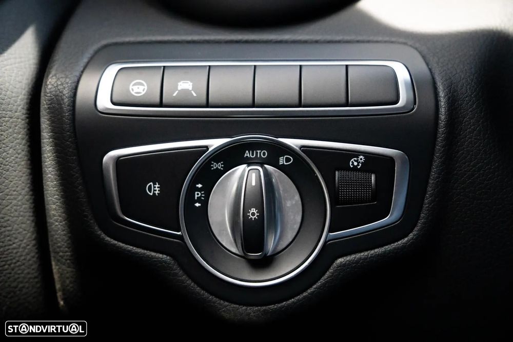 Mercedes-Benz C 300 de T 9G-TRONIC Night Edition - 34
