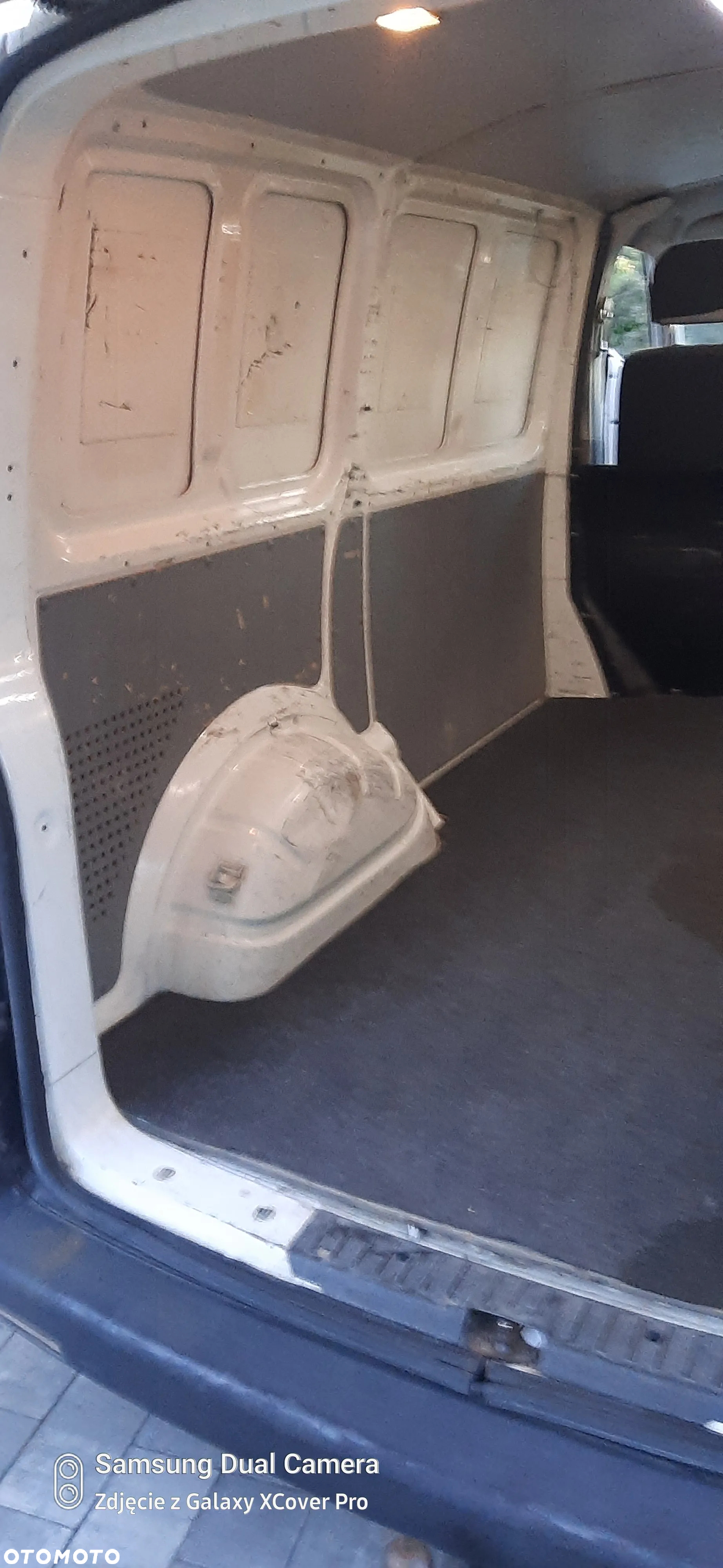 Volkswagen Transporter T5 - 10