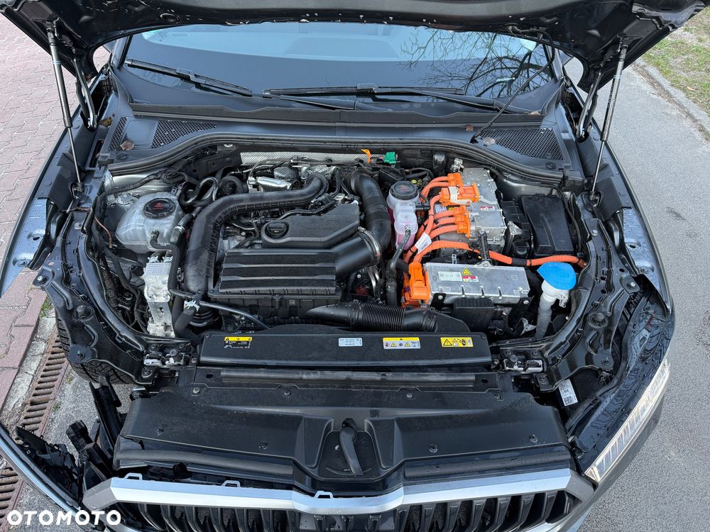 Skoda Superb 1.5 TSI iV DSG Selection - 17