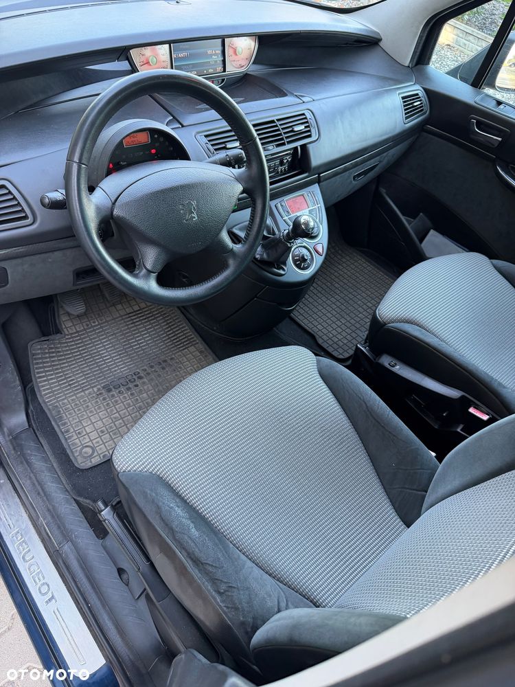 Peugeot 807 HDi 135 Style - 20