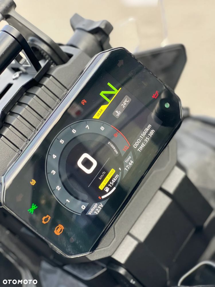 CFMoto MT - 10