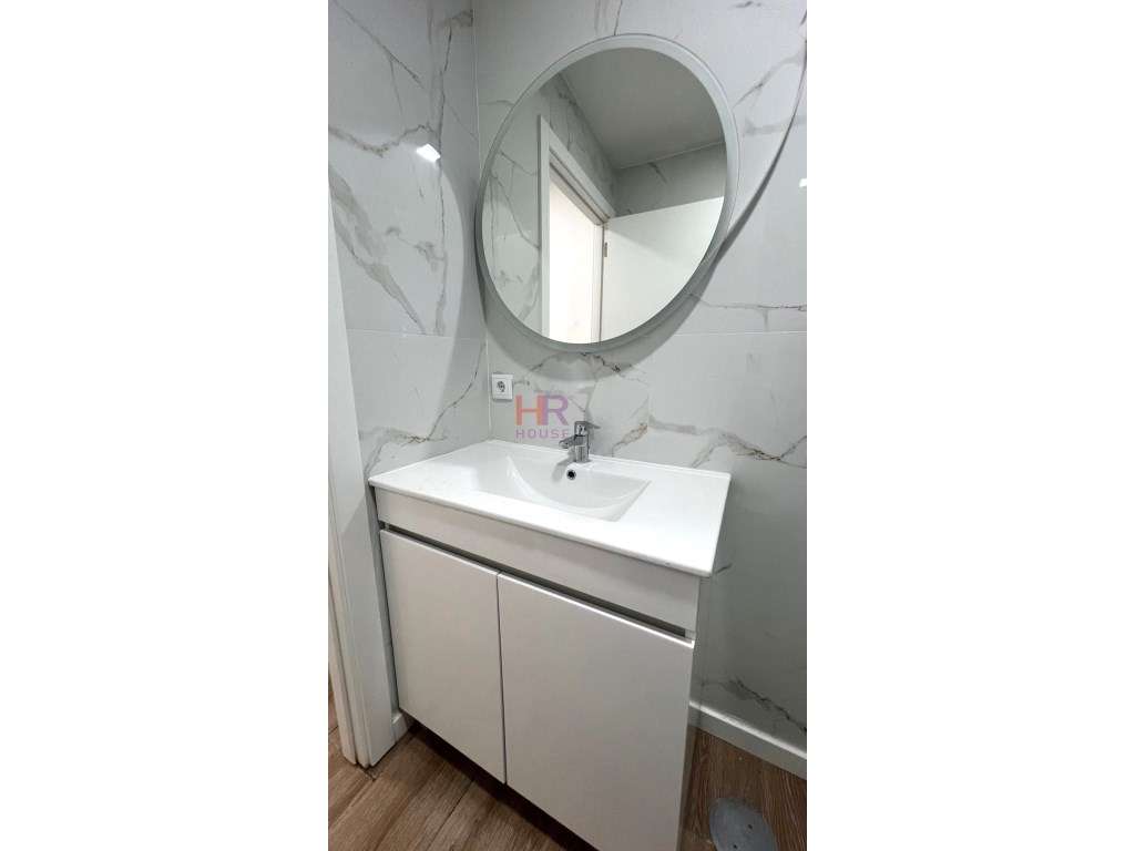 Apartamento T1 novo no centro de Coimbra com acabamentos modernos. - Grande imagem: 5/5