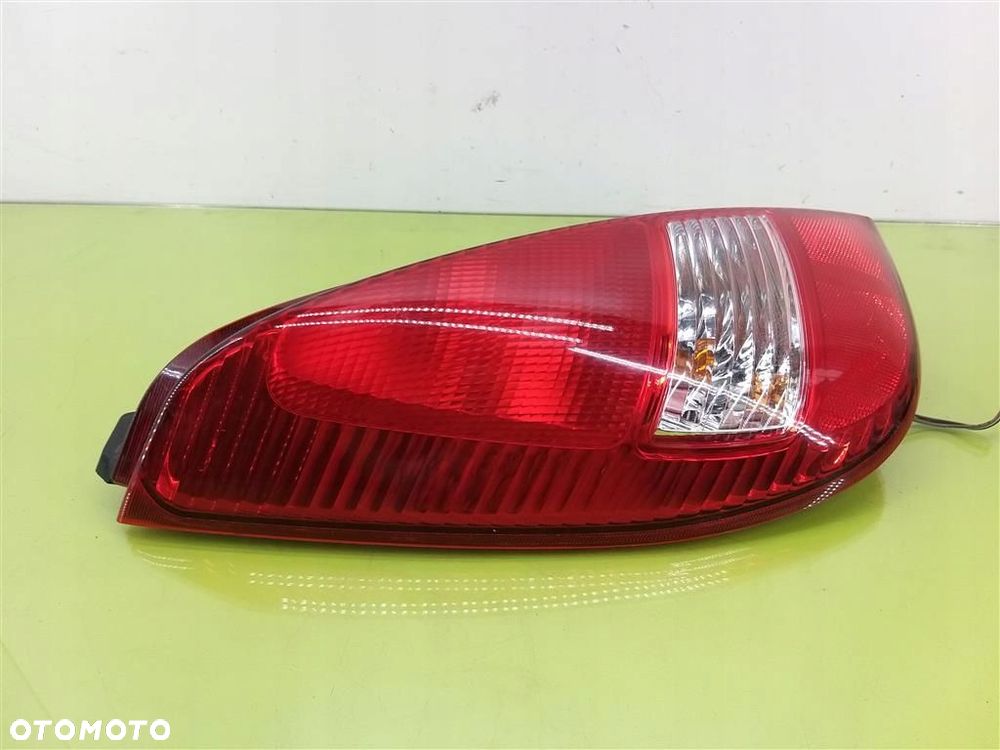 Lampa lewa tylna tył Suzuki Liana HATCHBACK 2001-2010 - 4