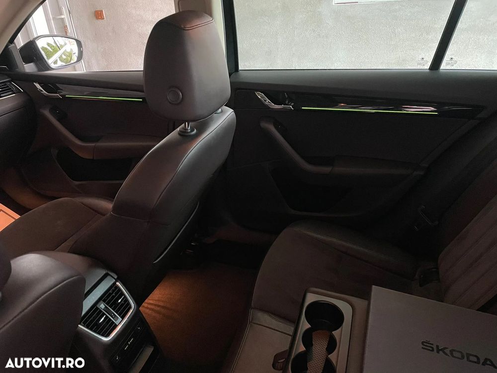 Skoda Octavia 2.0 TDI 4X4 DSG L&K - 14